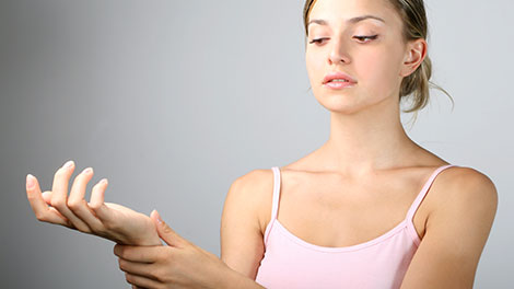 patient requiring carpal Tunnel Syndrome treatment in San Clemente CA